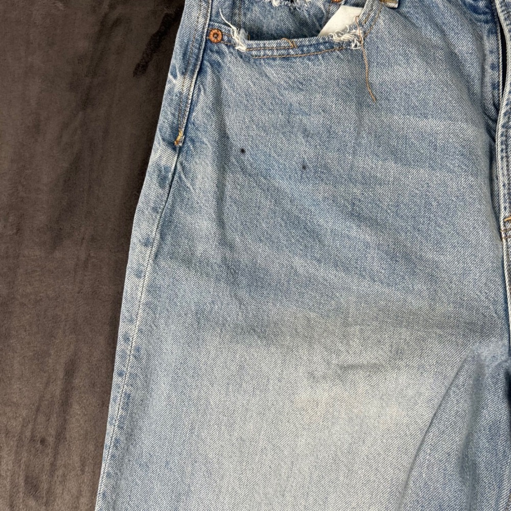 American Eagle Baggy Jeans Womens 14 Light Wash Distressed High Rise Denim - Picture 2 of 11